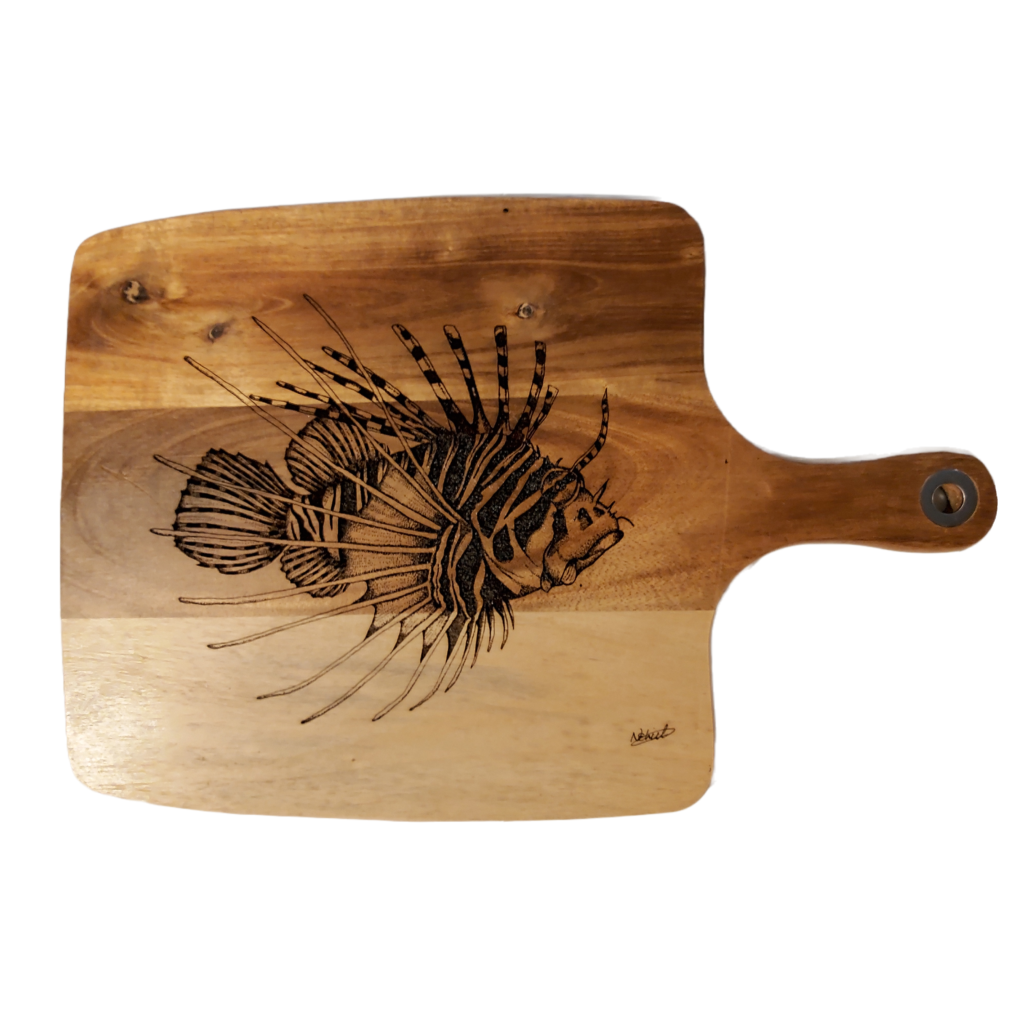 Acacia timber serving board with nat hill wildlife art lionfish engraving